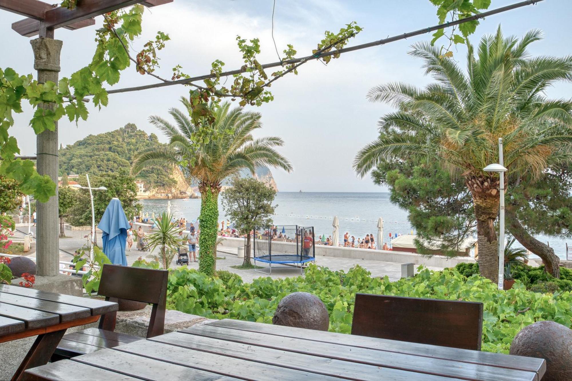 Sm Beach Residence Petrovac Exterior photo