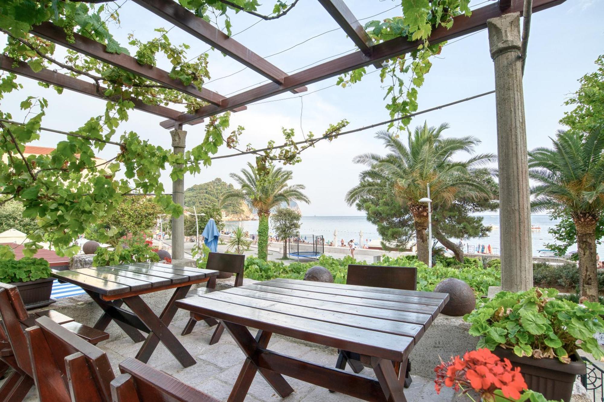 Sm Beach Residence Petrovac Room photo